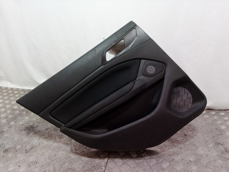 Recambio de guarnecido puerta trasera izquierda para peugeot 308 sw allure referencia OEM IAM 98041933PT 98041933PT 98041933PT