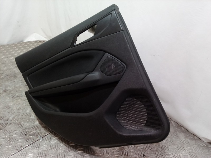 Recambio de guarnecido puerta trasera izquierda para peugeot 308 sw allure referencia OEM IAM 98041933PT 98041933PT 98041933PT