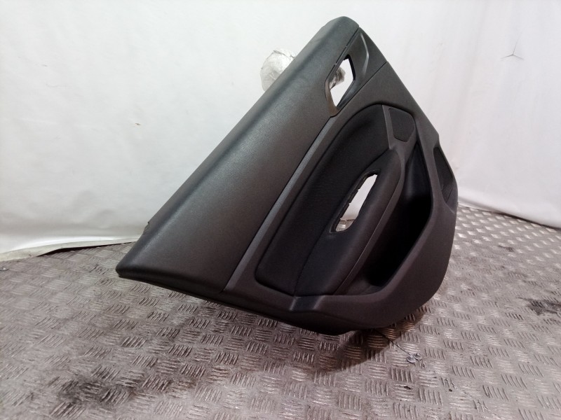 Recambio de guarnecido puerta trasera izquierda para peugeot 308 sw allure referencia OEM IAM 98041933PT 98041933PT 98041933PT