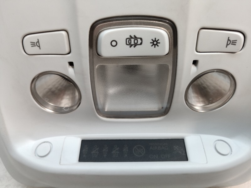 Recambio de luz interior para peugeot 308 sw allure referencia OEM IAM 98215348PR 98215348PR 98215348PR