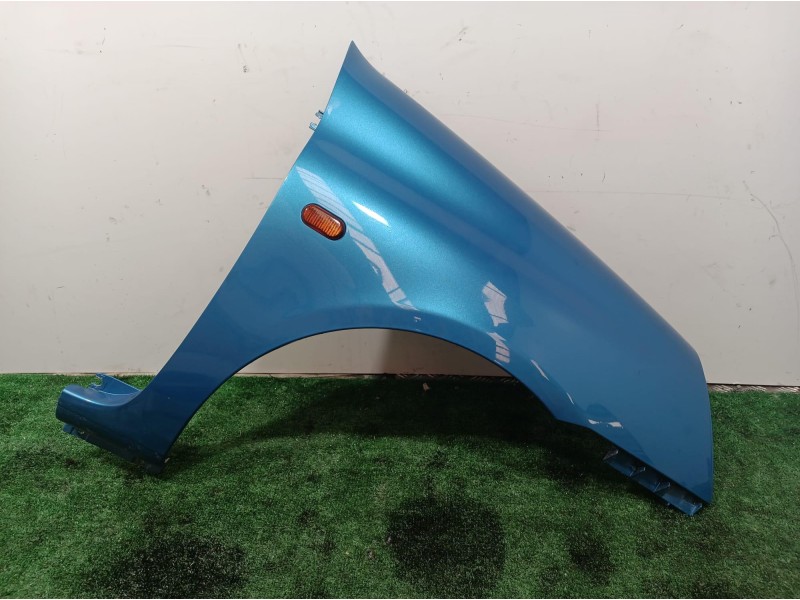 Recambio de aleta delantera derecha para renault clio ii fase ii (b/cb0) dynamique referencia OEM IAM   