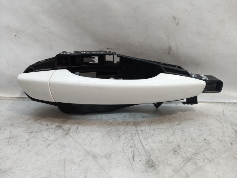 Recambio de maneta exterior delantera derecha para peugeot 308 sw allure referencia OEM IAM 9802977180 9802977180 9802977180