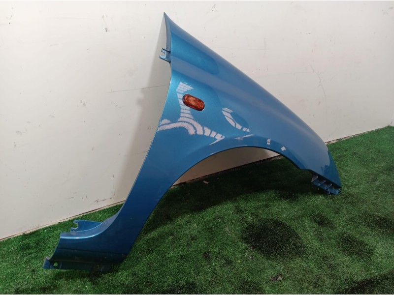 Recambio de aleta delantera derecha para renault clio ii fase ii (b/cb0) dynamique referencia OEM IAM   