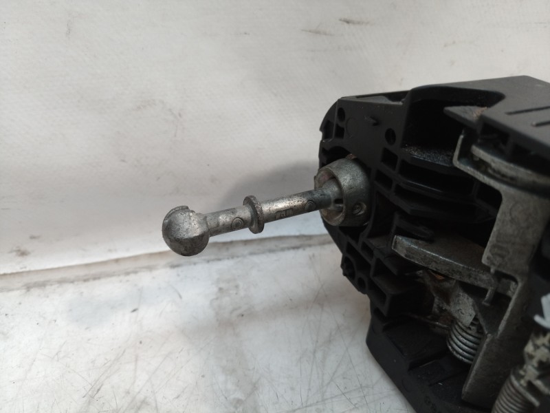 Recambio de maneta exterior delantera izquierda para peugeot 308 sw allure referencia OEM IAM 9802977380 9802977380 9802977380