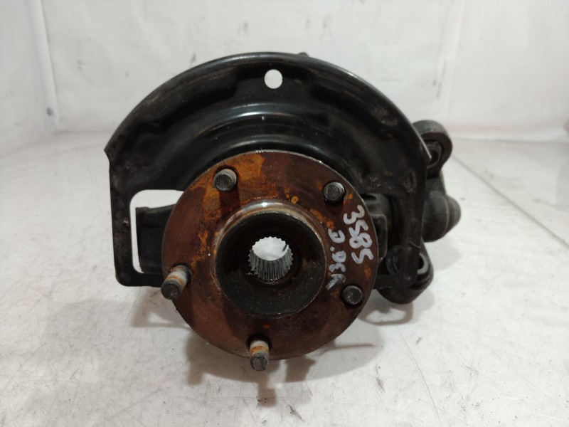 Recambio de mangueta delantera derecha para nissan primera berlina (p12) acenta referencia OEM IAM   