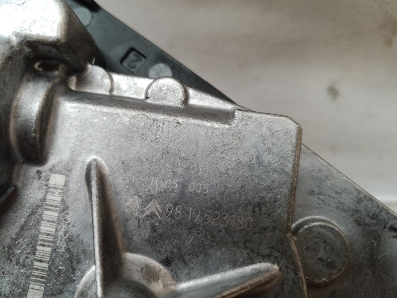 Recambio de motor limpia trasero para peugeot 308 sw allure referencia OEM IAM 9819523180 9819523180 9819523180