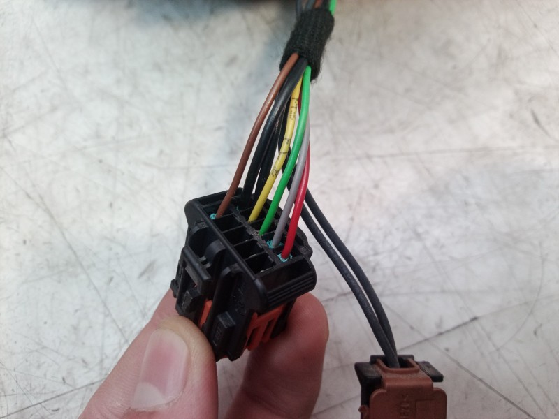 Recambio de retrovisor derecho para peugeot 308 sw allure referencia OEM IAM 98088639XT 98088639XT 98088639XT