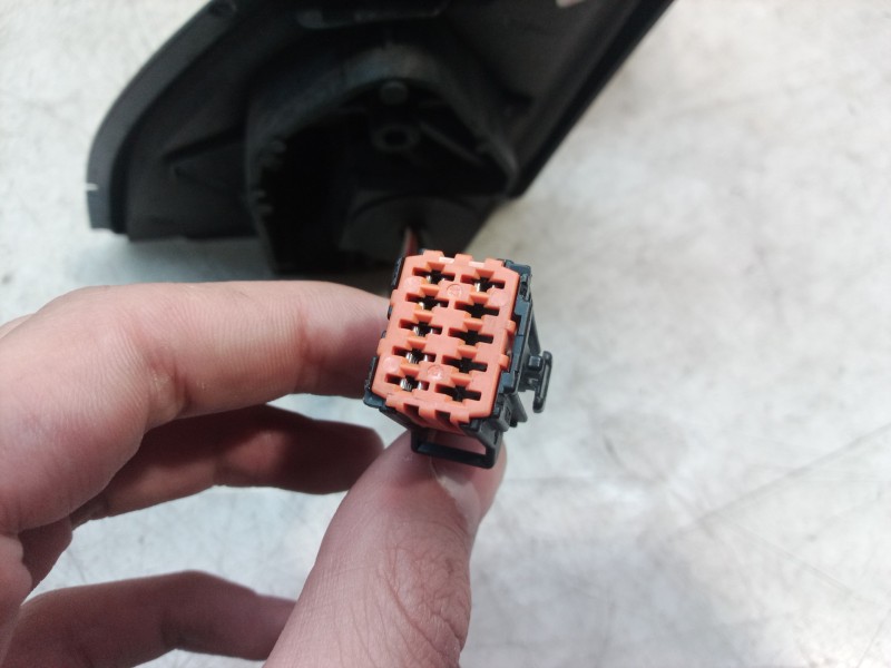 Recambio de retrovisor derecho para peugeot 308 sw allure referencia OEM IAM 98088639XT 98088639XT 98088639XT