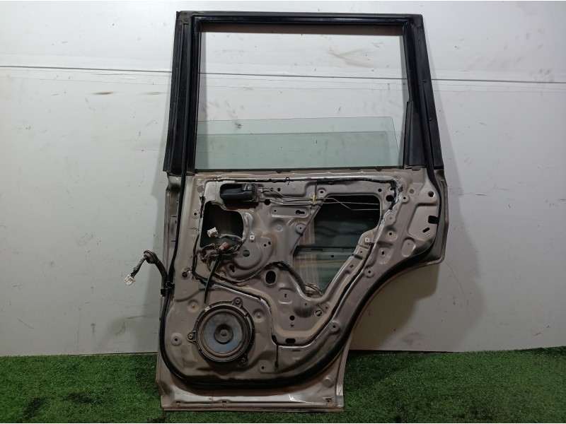 Recambio de puerta trasera derecha para nissan x-trail (t30) comfort referencia OEM IAM   