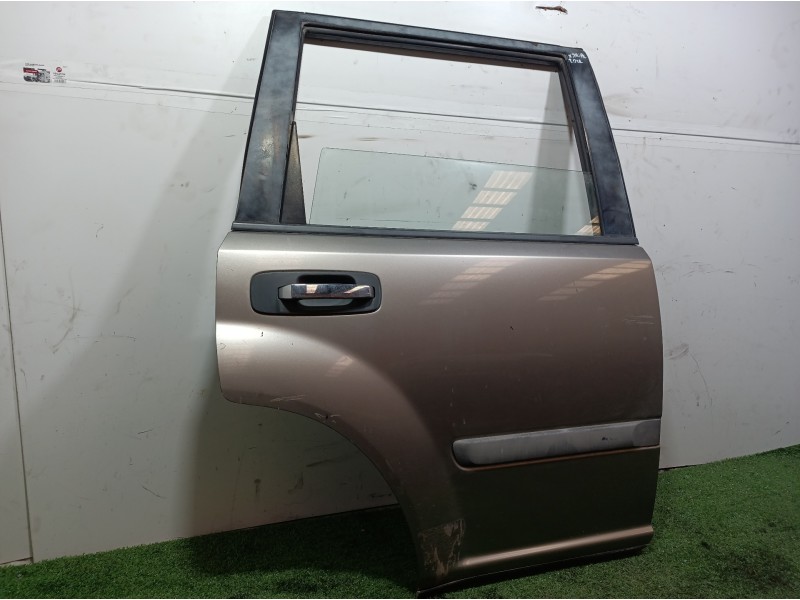 Recambio de puerta trasera derecha para nissan x-trail (t30) comfort referencia OEM IAM   
