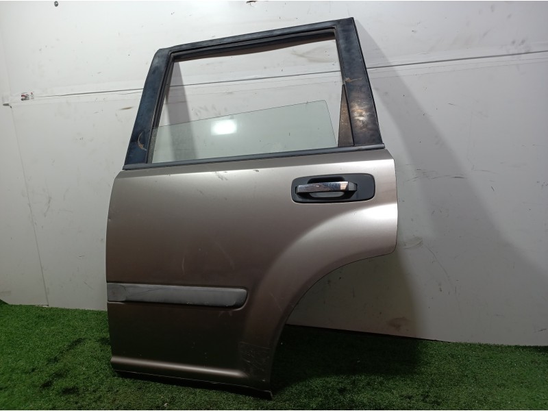 Recambio de puerta trasera izquierda para nissan x-trail (t30) comfort referencia OEM IAM   