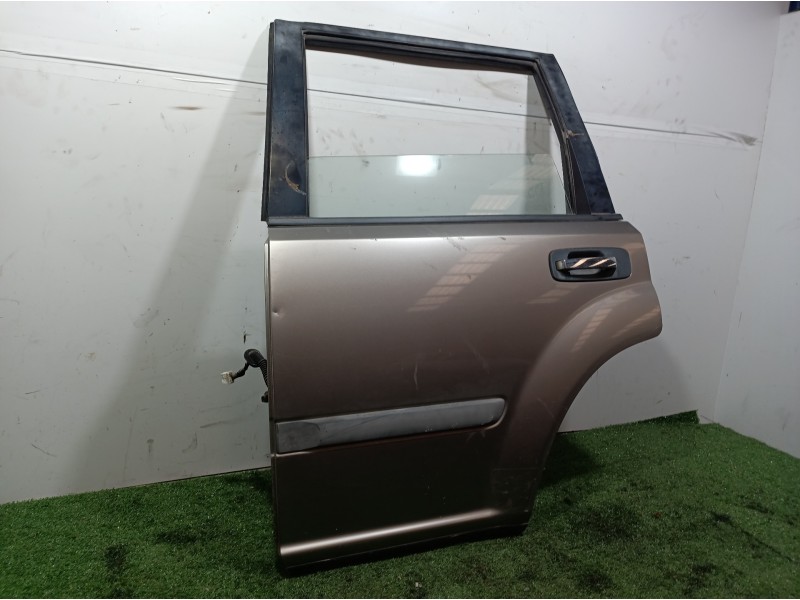 Recambio de puerta trasera izquierda para nissan x-trail (t30) comfort referencia OEM IAM   