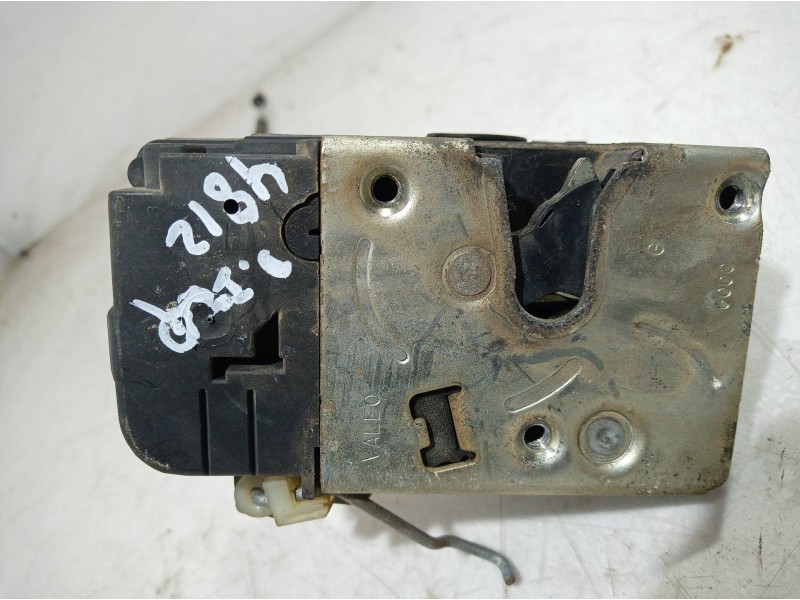 Recambio de cerradura puerta delantera izquierda para peugeot 307 break/sw (s2) d-sign referencia OEM IAM 23973158 23973158 2397