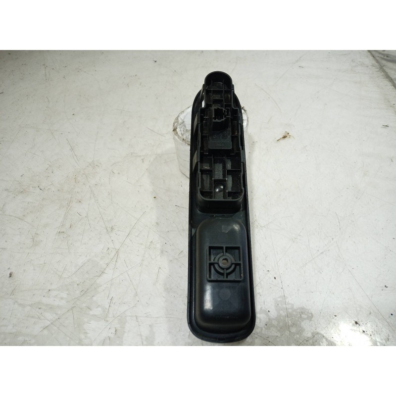 Recambio de mando elevalunas delantero derecho para peugeot 307 break/sw (s2) d-sign referencia OEM IAM 53269709 53269709 532697