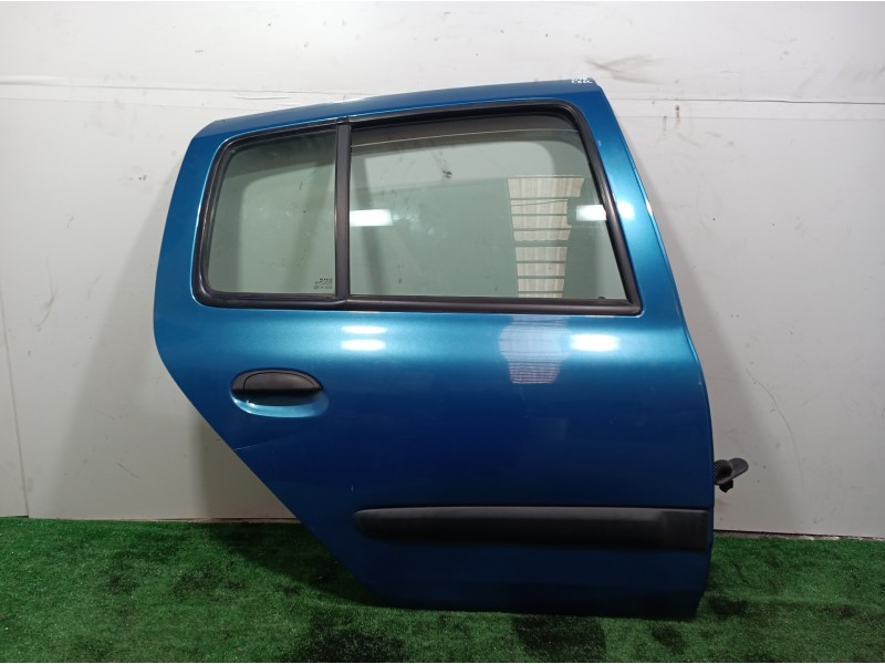 Recambio de puerta trasera derecha para renault clio ii fase ii (b/cb0) dynamique referencia OEM IAM   