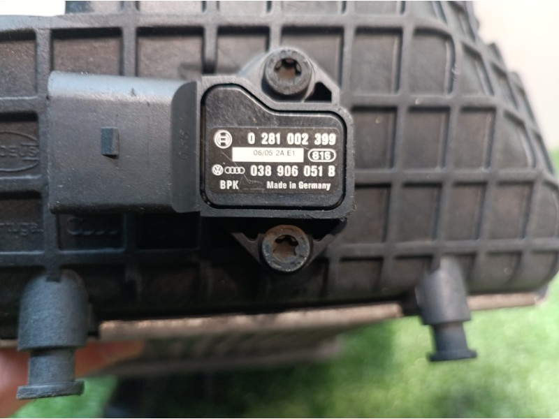 Recambio de intercooler para audi a4 berlina (8e) referencia OEM IAM 8E0145805P 8E0145805P 038906051B