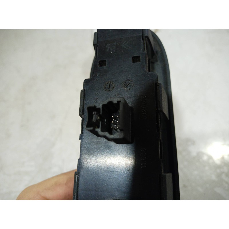 Recambio de mando elevalunas delantero izquierdo para peugeot 307 break/sw (s2) d-sign referencia OEM IAM 96531124XT 96531124XT 