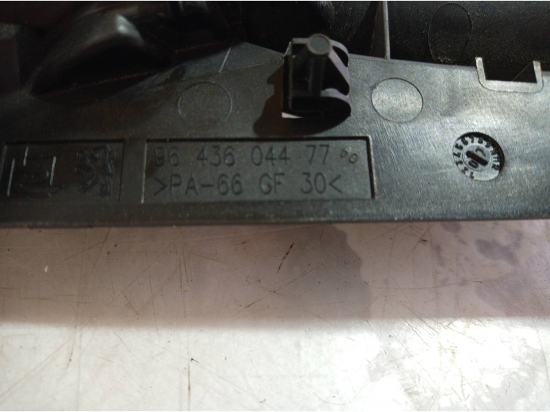 Recambio de maneta interior delantera derecha para peugeot 307 break/sw (s2) d-sign referencia OEM IAM 9643604477 9643604477 964