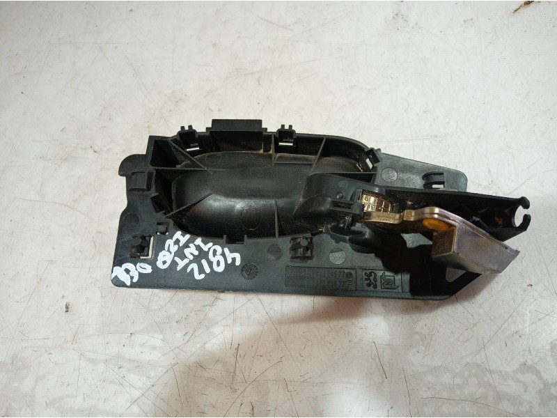 Recambio de maneta interior delantera izquierda para peugeot 307 break/sw (s2) d-sign referencia OEM IAM 9643604577 9643604577 9