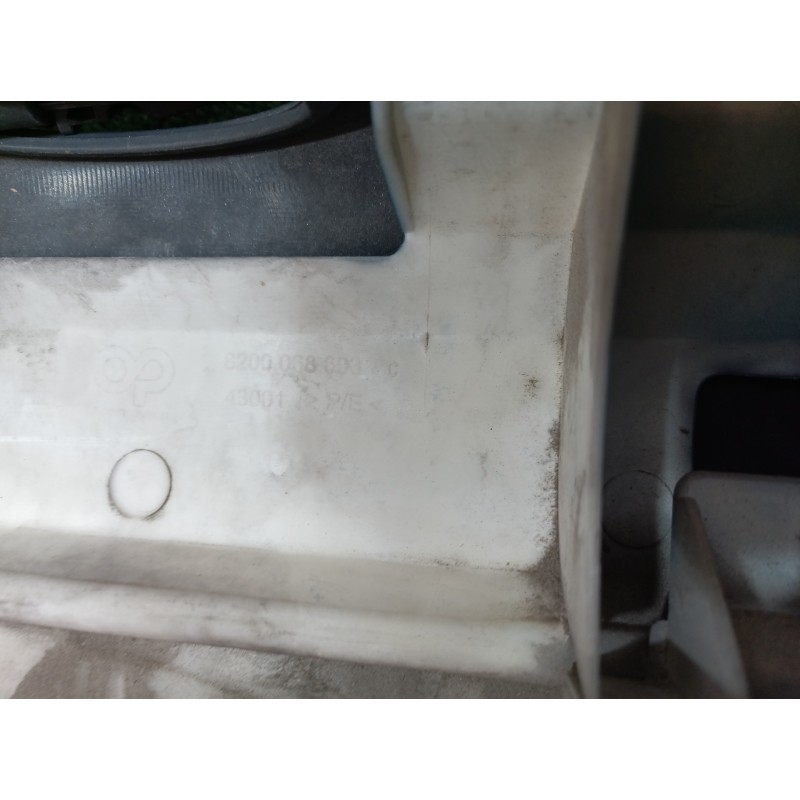 Recambio de paragolpes trasero para renault clio ii fase ii (b/cb0) dynamique referencia OEM IAM 8200068693 8200068693 820006869