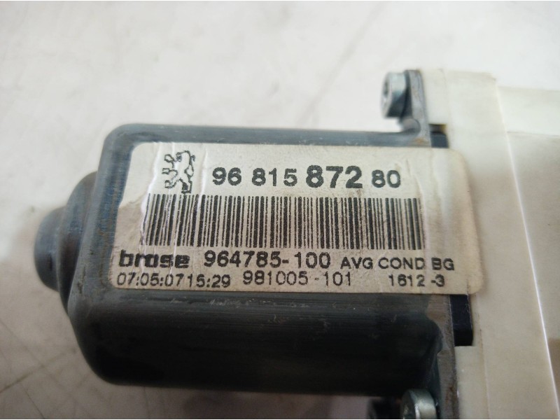 Recambio de motor elevalunas delantero izquierdo para peugeot 307 break/sw (s2) d-sign referencia OEM IAM 9681587280 9681587280 