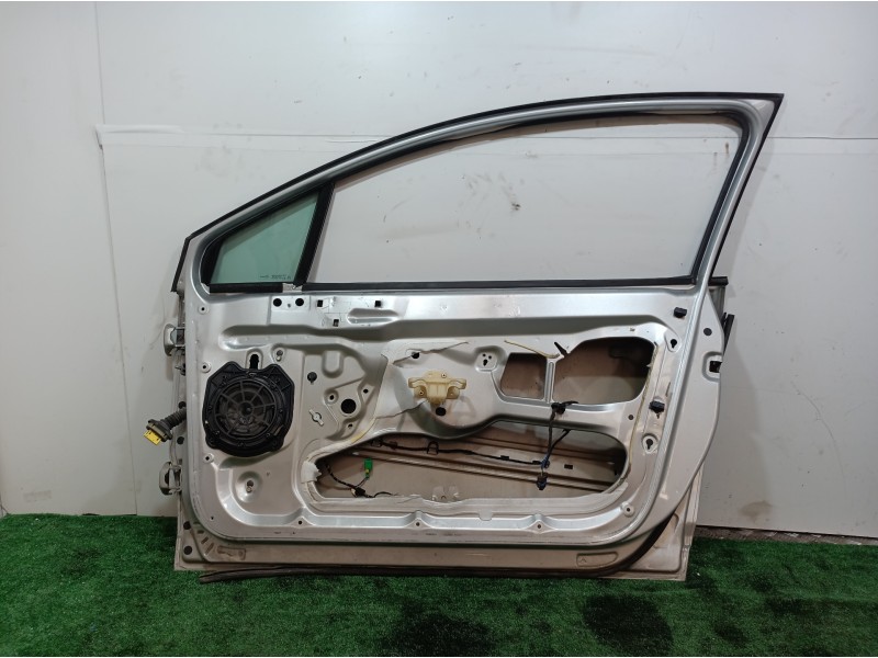 Recambio de puerta delantera derecha para citroën c4 coupe by loeb referencia OEM IAM   