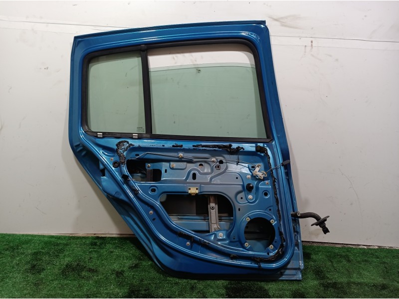 Recambio de puerta trasera izquierda para renault clio ii fase ii (b/cb0) dynamique referencia OEM IAM   