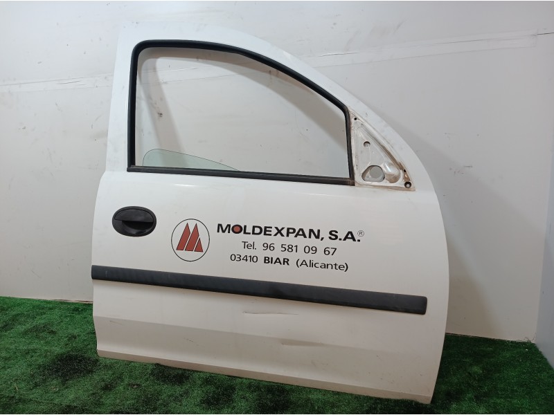 Recambio de puerta delantera derecha para opel combo (corsa c) cargo referencia OEM IAM   