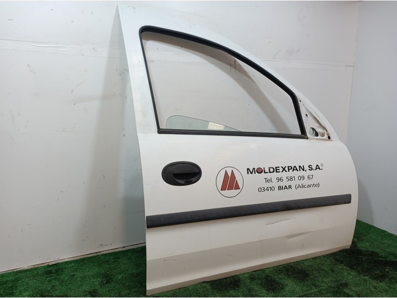 Recambio de puerta delantera derecha para opel combo (corsa c) cargo referencia OEM IAM   