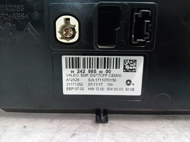 Recambio de pantalla multifuncion para peugeot 308 sw allure referencia OEM IAM 98242985 98242985 98242985