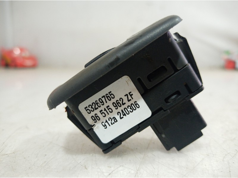 Recambio de mando elevalunas delantero derecho para citroën c5 berlina collection referencia OEM IAM 96515962ZF 96515962ZF 96515