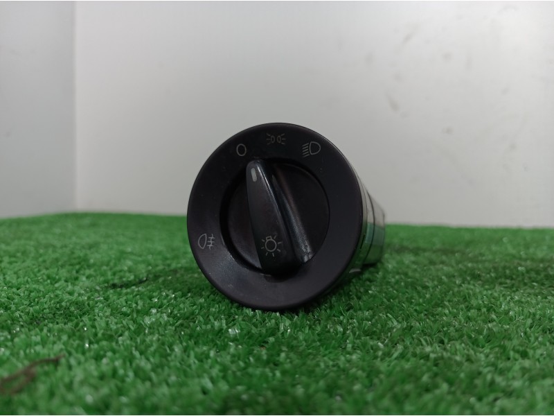 Recambio de mando luces para volkswagen passat berlina (3b2) comfortline referencia OEM IAM 1C0941531 1C0941531 04052030