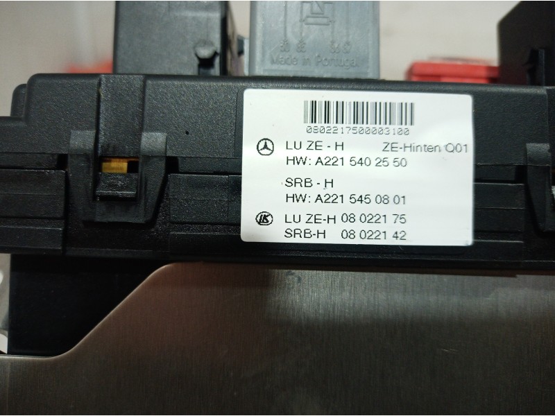 Recambio de caja reles / fusibles para mercedes-benz clase s (w221) berlina 500 l (221.171) referencia OEM IAM A2215402550 A2215