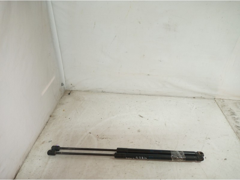 Recambio de amortiguadores maletero / porton para audi a3 (8p) 1.6 fsi ambiente referencia OEM IAM 8P4827552 8P4827552 8P4827552