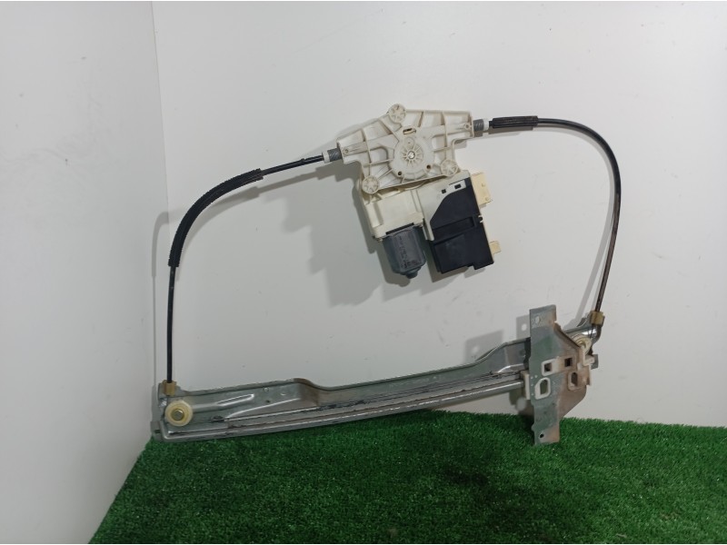 Recambio de elevalunas delantero derecho para citroën c4 coupe by loeb referencia OEM IAM 997831101 997831101 996388101