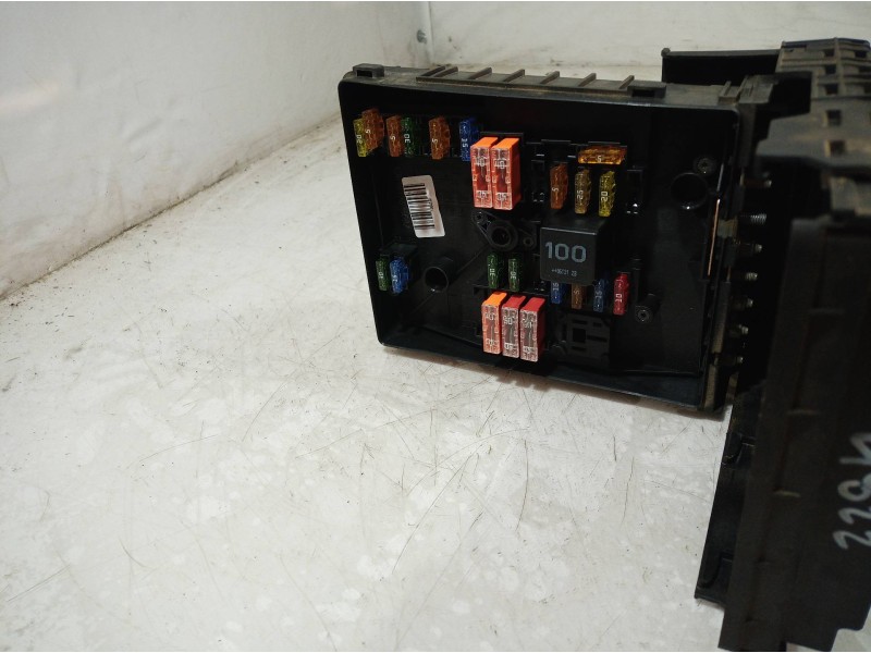 Recambio de caja reles / fusibles para audi a3 (8p) 1.6 fsi ambiente referencia OEM IAM 1K0937125A 1K0937125A 1K0937125