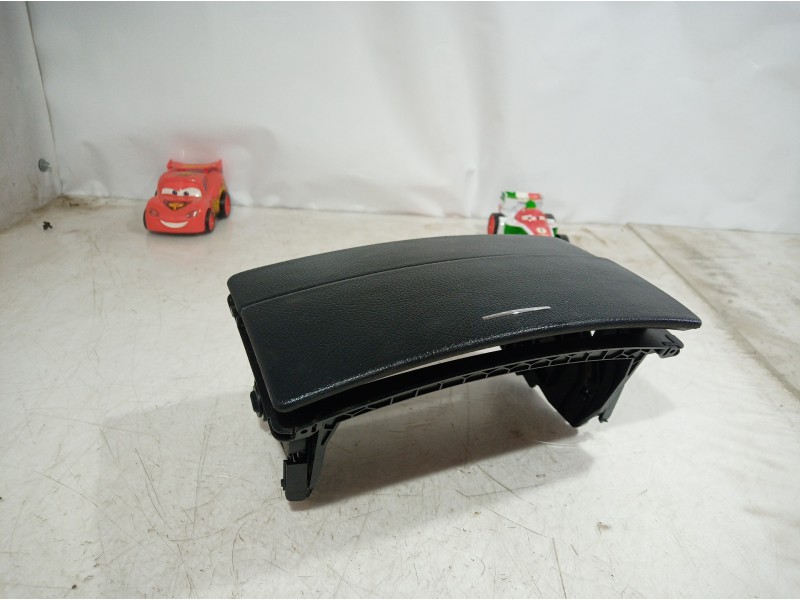 Recambio de cenicero para mercedes-benz clase s (w221) berlina 500 l (221.171) referencia OEM IAM A2216800834 A2216800834 A22168