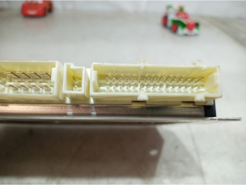 Recambio de centralita suspension para mercedes-benz clase s (w221) berlina 500 l (221.171) referencia OEM IAM A2215408245 A2215