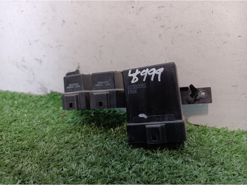 Recambio de caja reles / fusibles para chrysler stratus cabrio (jx) 2.0 le referencia OEM IAM M9200209 M9200209 M9200209