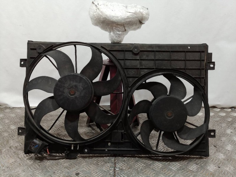 Recambio de electroventilador para audi a3 (8p) 1.6 fsi ambiente referencia OEM IAM 1K0121207 1K0121207 1K0121207