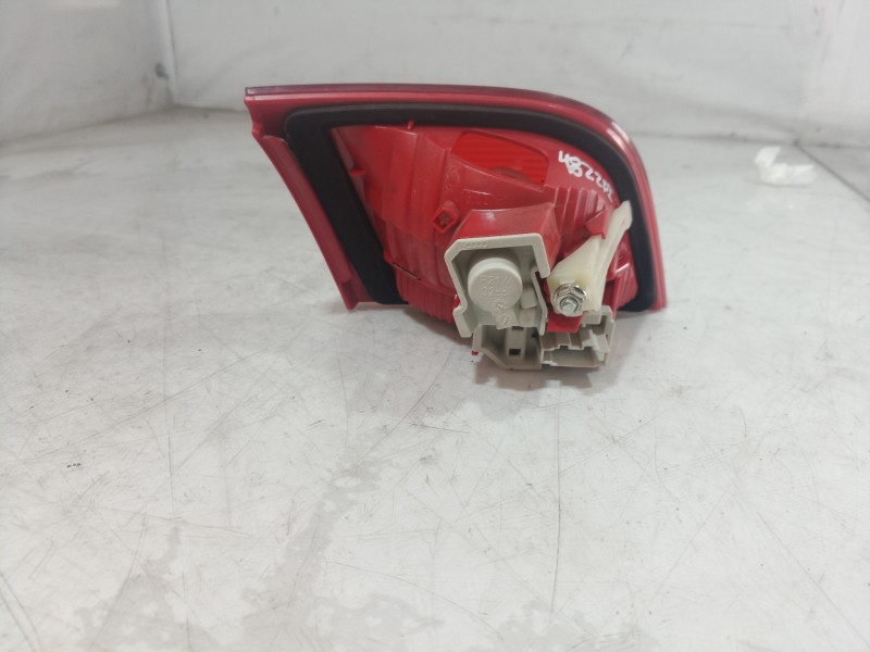 Recambio de piloto trasero derecho interior para audi a3 (8p) 1.6 fsi ambiente referencia OEM IAM 8P4945094 8P4945094 8P4945094