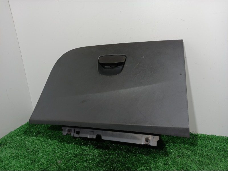 Recambio de guantera para seat ibiza sc (6j1) emoción referencia OEM IAM 6J1857103 6J1857103 6J1857095