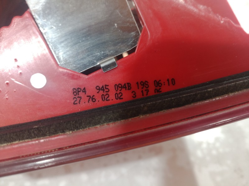 Recambio de piloto trasero derecho interior para audi a3 (8p) 1.6 fsi ambiente referencia OEM IAM 8P4945094 8P4945094 8P4945094