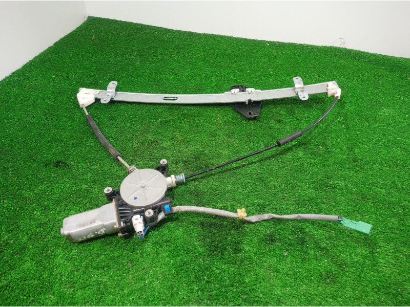 Recambio de motor elevalunas delantero derecho para honda cr-v (rd8) es referencia OEM IAM   