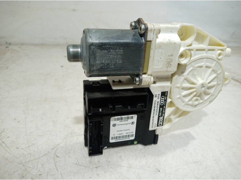 Recambio de motor elevalunas trasero derecho para audi a3 (8p) 1.6 fsi ambiente referencia OEM IAM 8P4959 8P4959 8P4959