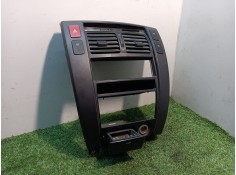 Recambio de moldura consola central delantera para hyundai tucson (jm) 2,0 classic 4x2 referencia OEM IAM U026323800 U026323800  2