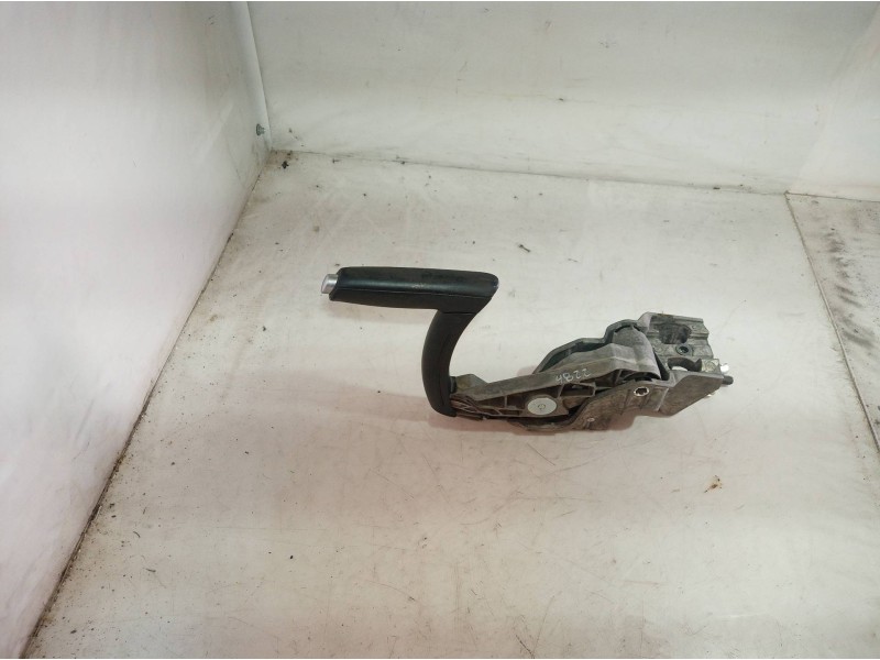 Recambio de palanca freno de mano para audi a3 (8p) 1.6 fsi ambiente referencia OEM IAM 8P0711303C 8P0711303C 8P0711303