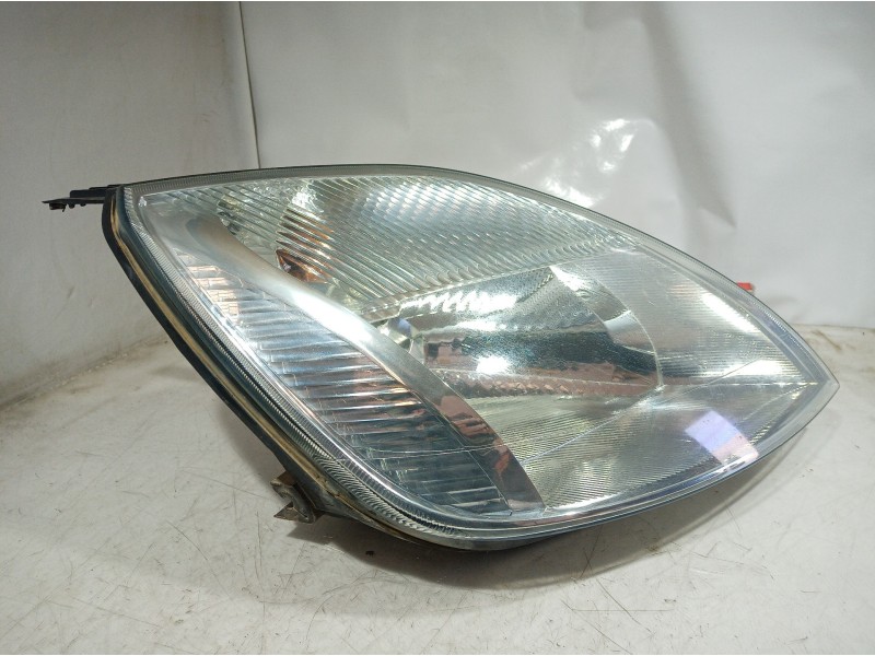 Recambio de faro derecho para ford fiesta (cbk) ambiente referencia OEM IAM 2S6X13W029AJ 2S6X13W029AJ 2S6X13W029AJ