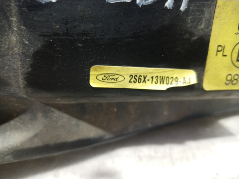 Recambio de faro derecho para ford fiesta (cbk) ambiente referencia OEM IAM 2S6X13W029AJ 2S6X13W029AJ 2S6X13W029AJ