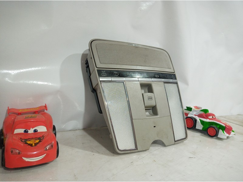 Recambio de luz interior para mercedes-benz clase s (w221) berlina 500 l (221.171) referencia OEM IAM A2218702886 A2218702886 A2